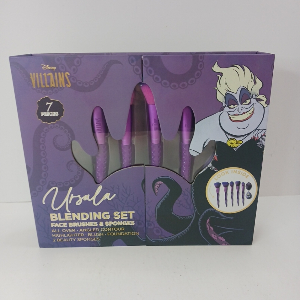 Disney Villains URSULA 7 Piece Blending Set - Face Brushes & Sponges -New In Box
